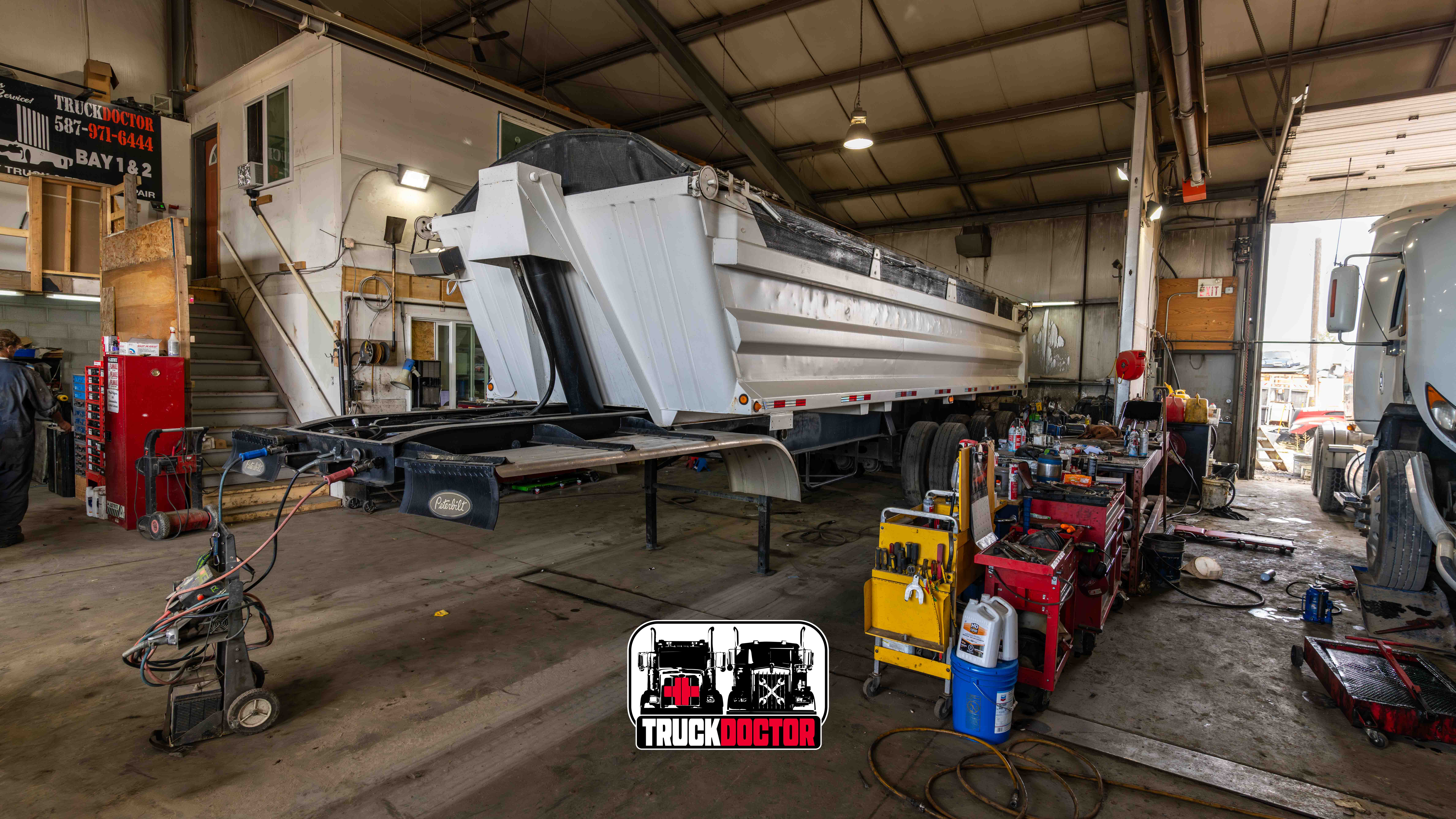 DSC02956 Enhanced NR 27