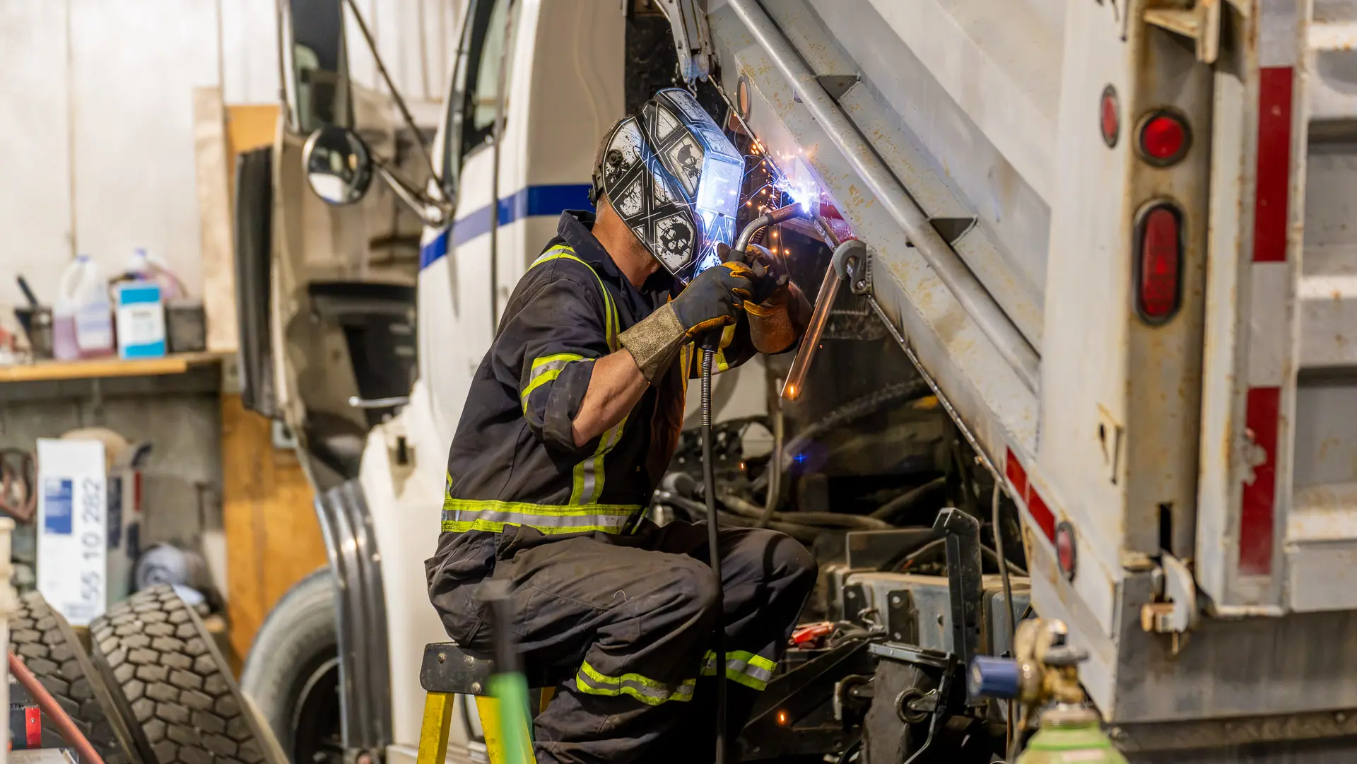 truck doctor calgary 32